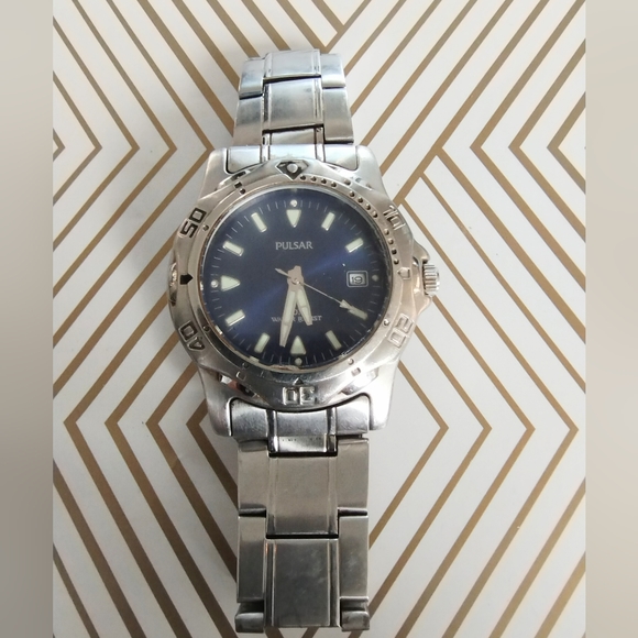 Men's Pulsar Watch Brushed Silver Tone Blue dial 37mm - Picture 5 of 12